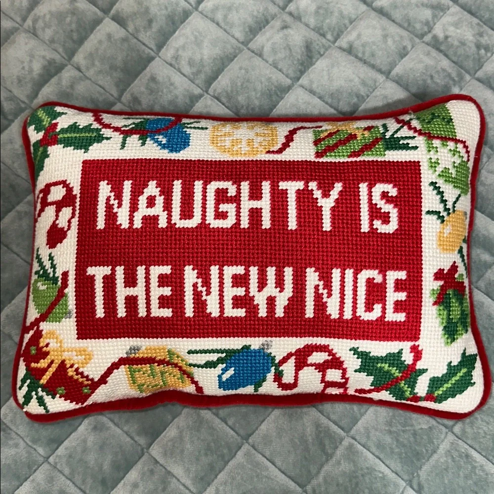 NEW Holiday Needlepoint Pillow 11 x 8